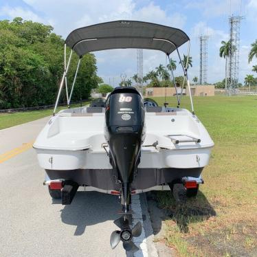 2015 Rinker 170 br