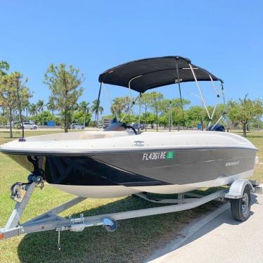 2017 Bayliner element e16