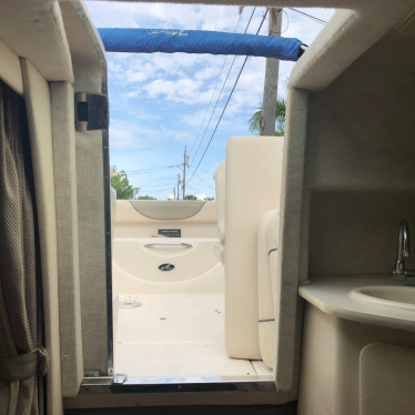 2005 Sea Ray weekender 225