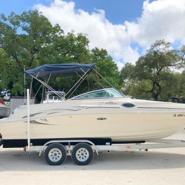 2005 Sea Ray 240 sundeck