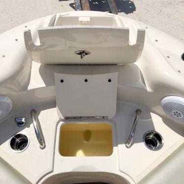 2005 Sea Ray 240 sundeck