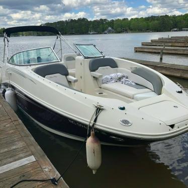 2009 Sea Ray 260 sundeck