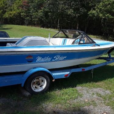 1983 Malibu ski boat