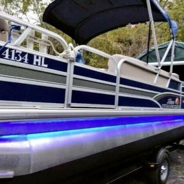 2015 Sun Tracker 20' dlx fishing barge