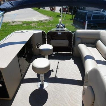 2012 Starcraft majestic 256