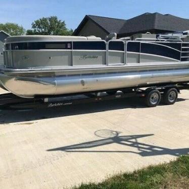 Berkshire 250E Tritoon Boat 2013 for sale for $12,400 - Boats-from-USA.com