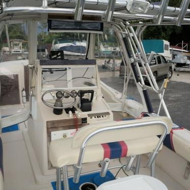 1985 Sea Ray 30 cc cuddy