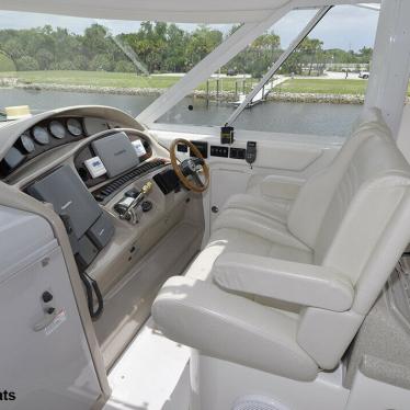 2004 Sea Ray 390 motor yacht