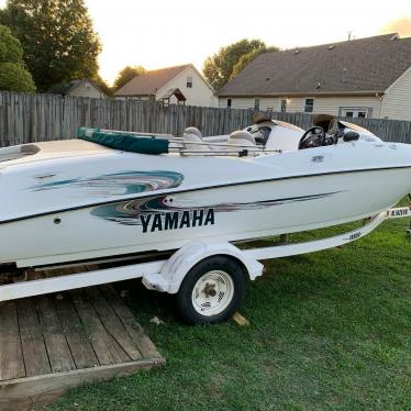 2000 Yamaha ls2000