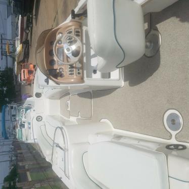 1998 Sea Ray 240 sundeck