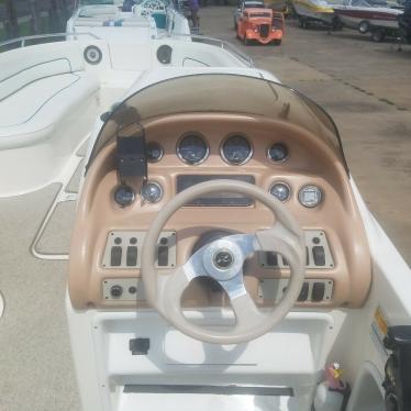 1998 Sea Ray 240 sundeck