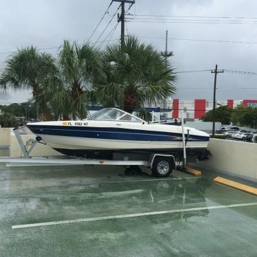 2005 Bayliner 185