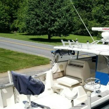 1987 Bayliner 2560