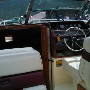 1987 Sea Ray 230