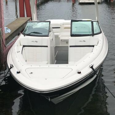 2015 Sea Ray 250 slx