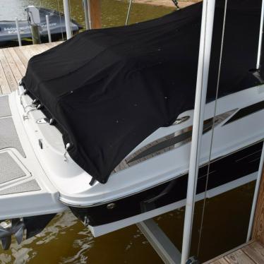 2011 Sea Ray 240 sundeck