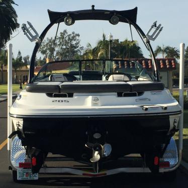 2012 Sea Ray 205 sport