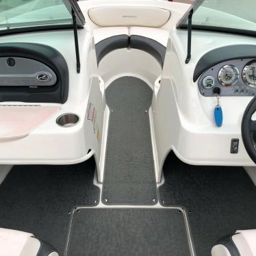 2012 Sea Ray 205 sport