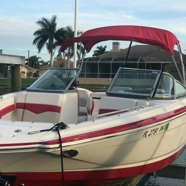 2012 Chaparral 226 ssi widetech bowrider