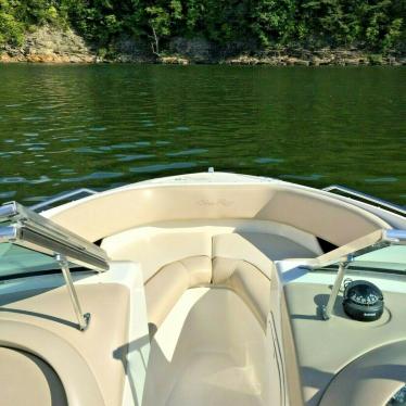 1998 Sea Ray 210 signature bowrider