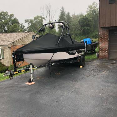 2001 Nautique