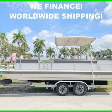 1996 Hurricane fun deck 226 pit fish