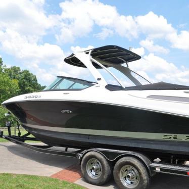 2012 Sea Ray 270 slx