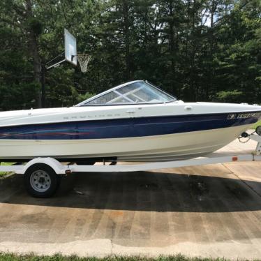 2006 Bayliner front bow