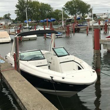 2015 Sea Ray 250 slx