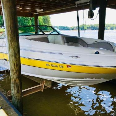 2004 Sea Ray