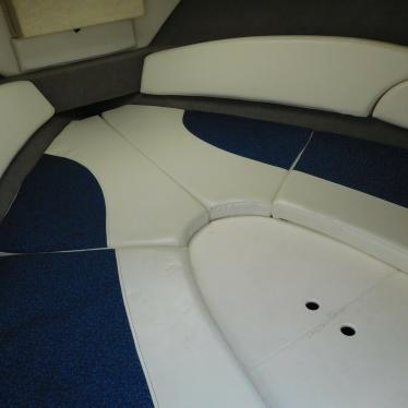 2006 Bayliner 192 cuddy cabin