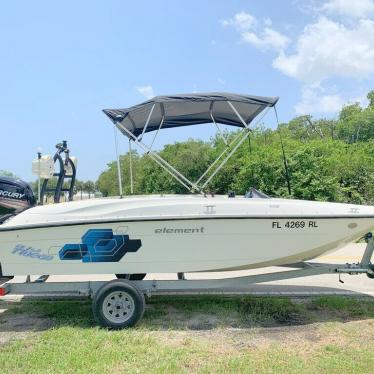 2018 Bayliner e18