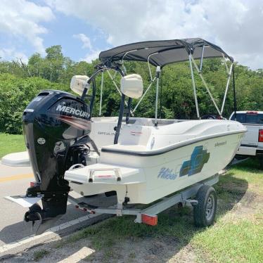 2018 Bayliner e18