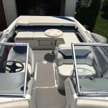 2005 Bayliner 225br