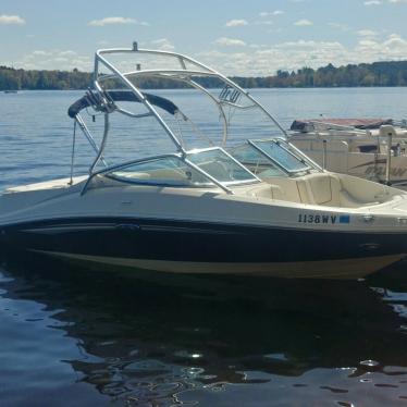 2008 Sea Ray 210 select