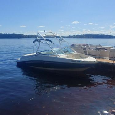 2008 Sea Ray 210 select