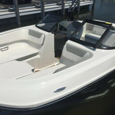 2016 Bayliner bayliner vr5