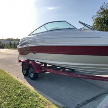 2004 Sea Ray 200 sundeck