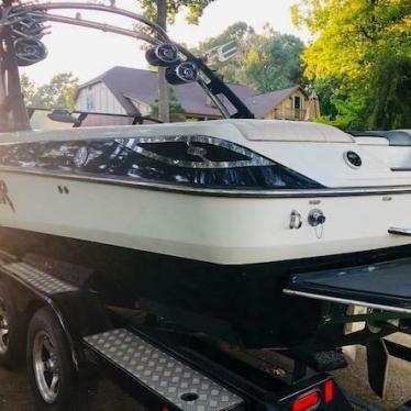 2011 Malibu wake setter 223 lsv