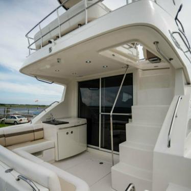 2012 Sea Ray 450 sedan bridge