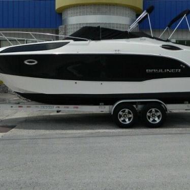 2009 Bayliner 245 sb