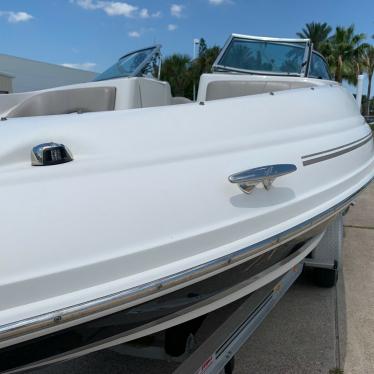 2002 Sea Ray sundeck 220