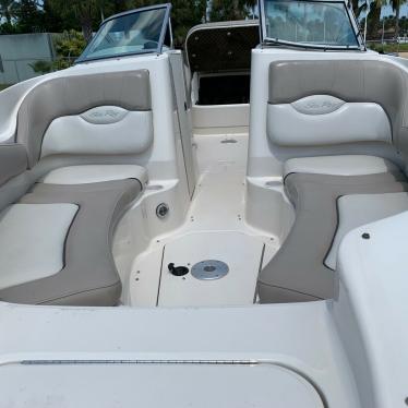 2002 Sea Ray sundeck 220