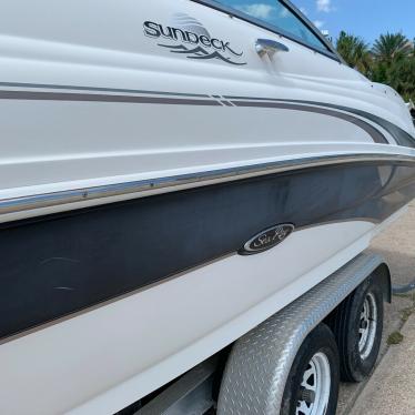 2002 Sea Ray sundeck 220