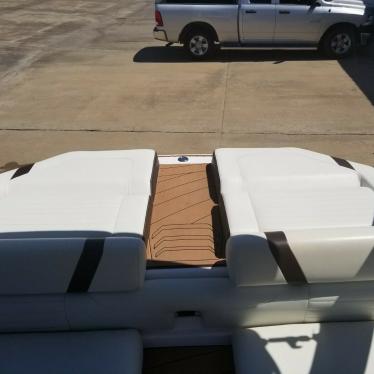 2016 Regal 2100 bowrider