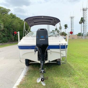 2003 Bayliner 209sd