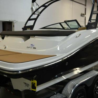 2019 Sea Ray 190 spx