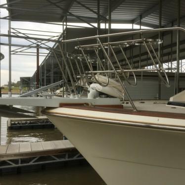 1980 Trojan f44 flybridge