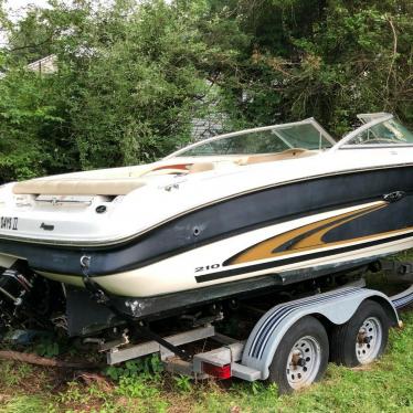 2001 Sea Ray 210