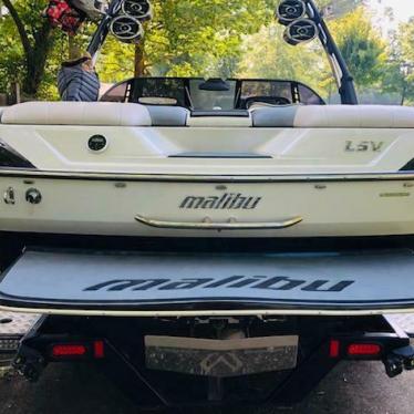 2011 Malibu wake setter 223 lsv